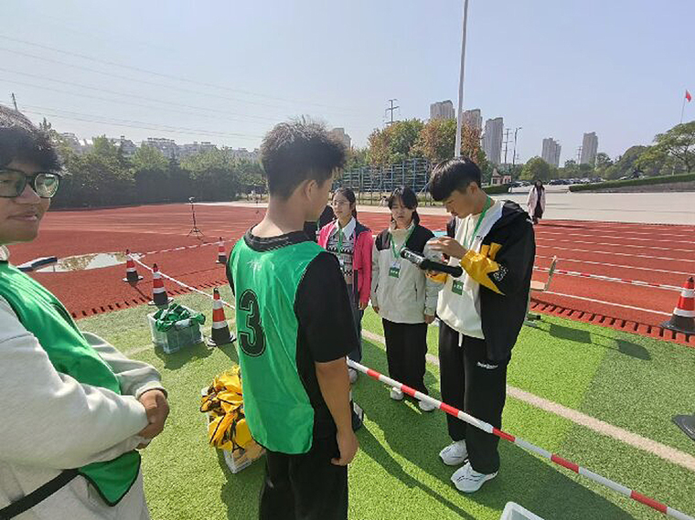 全讯白菜圆满完成2025届毕业生学生体质健康测试等级证书颁发工作